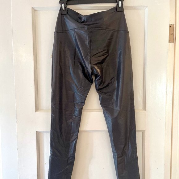5/$25 BUNDLE DEAL NWOT Juniors Jane & Bleeker Faux Leather Leggings XL - Picture 2 of 4